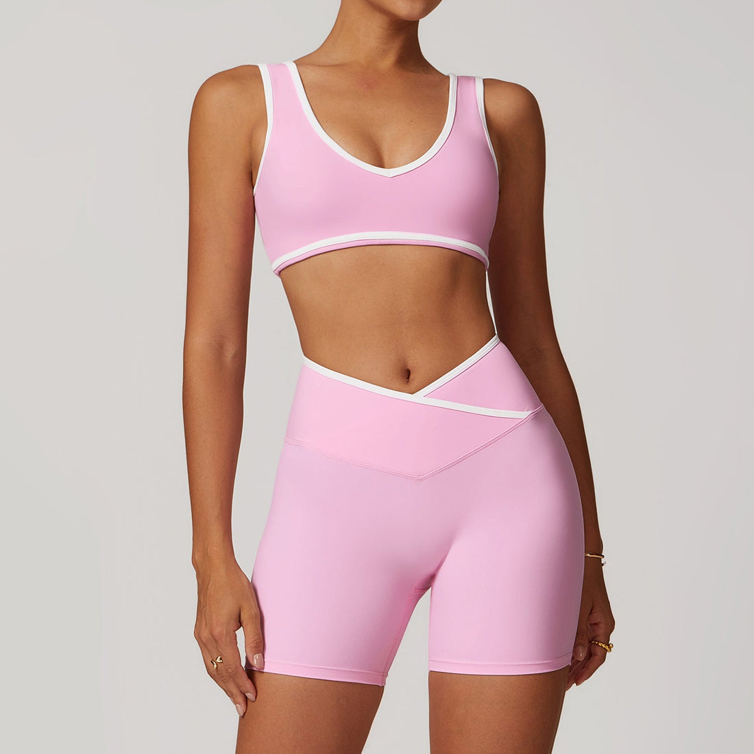 Sollinarry Contrast Wide Strap Sports Bra